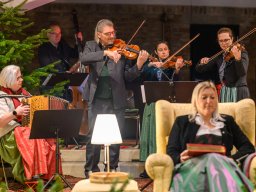 cityfoto_download_trachten_advent_leonding_041